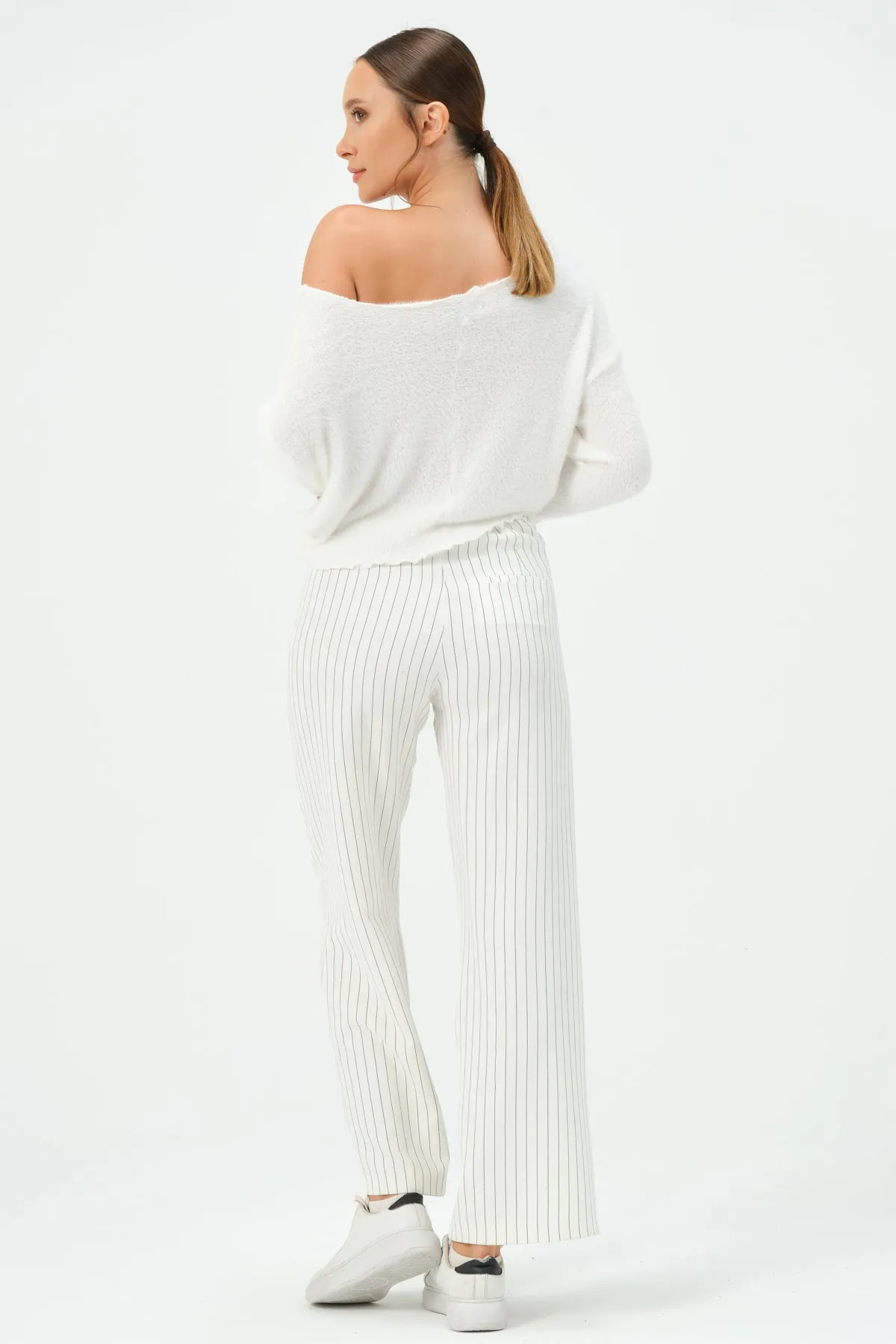 135-Grace Pants Wide Leg White Striped B.