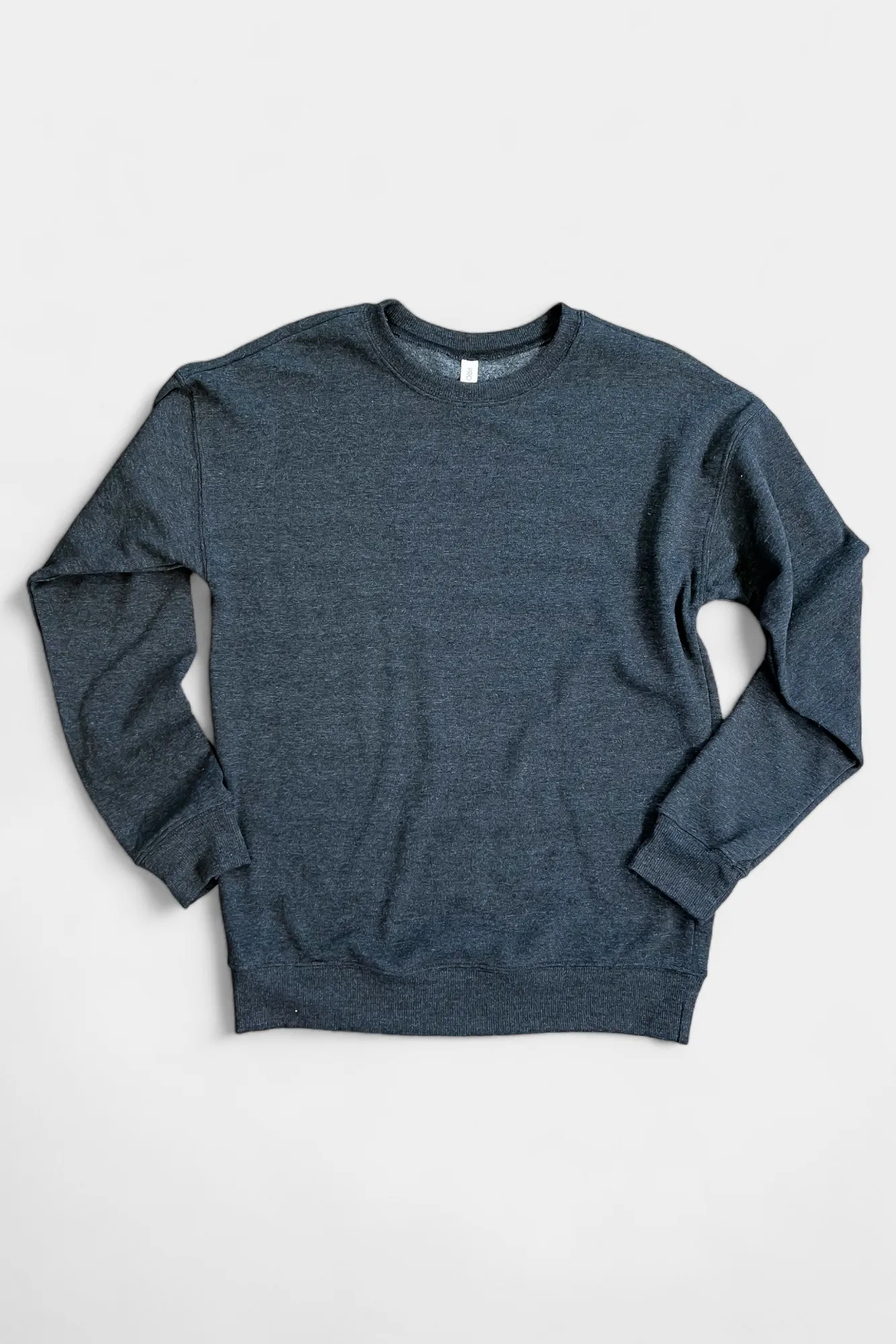 Basic Essential Sweatshirt