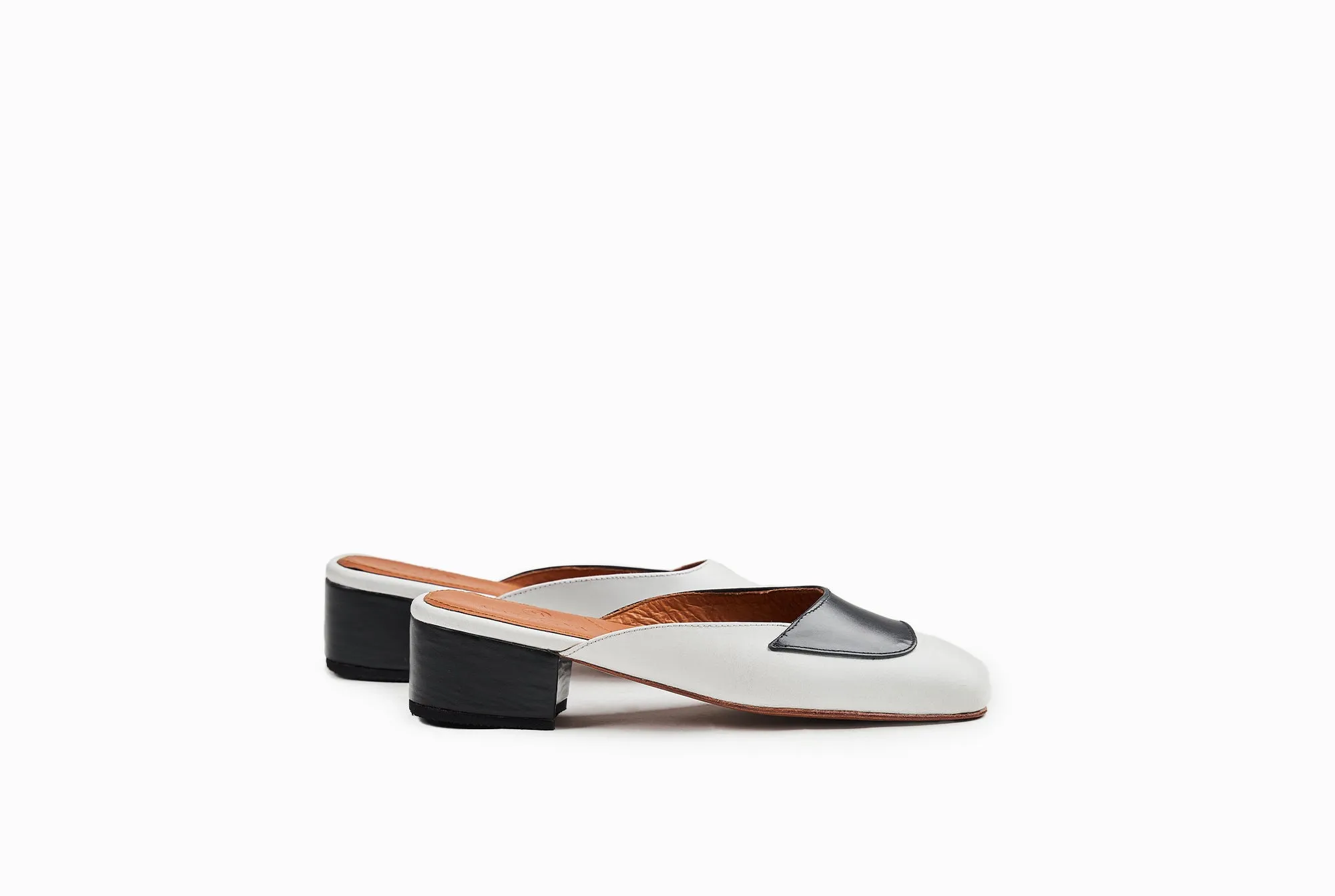 Blanc Spectator Mule