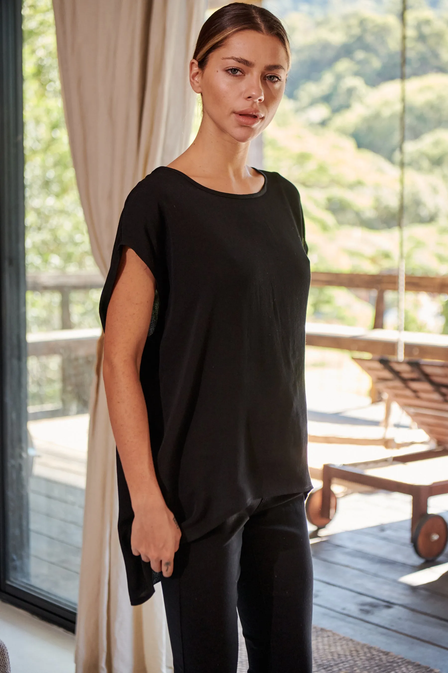 Chele Short Sleeve Oversized Black Plain Top