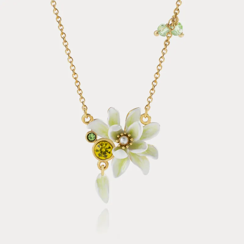 Gardenia Necklace