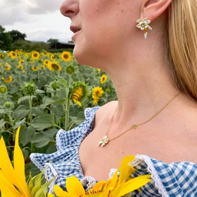 Gardenia Necklace