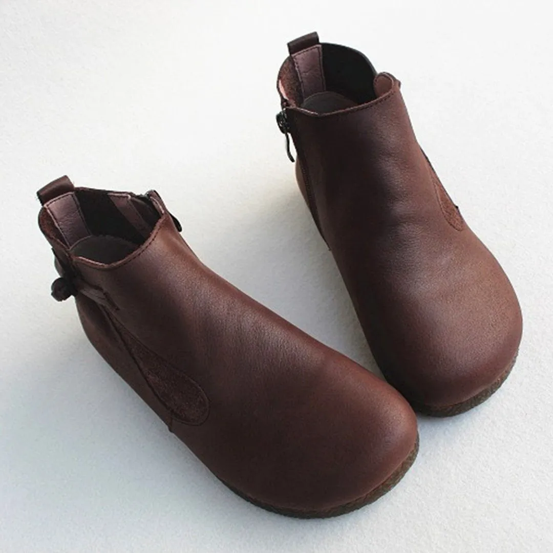 Knob Knot Leather Boots