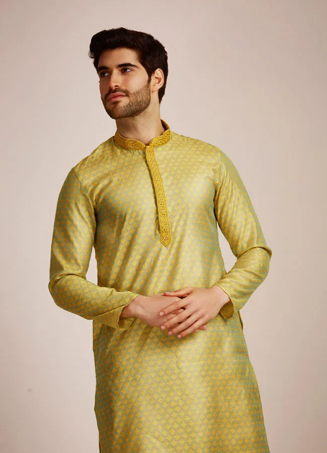 Manyawar Green Jacquard Patterned Kurta Set