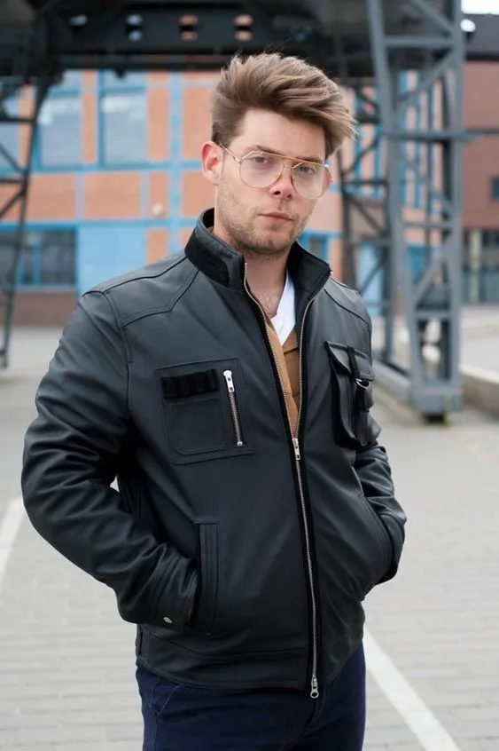 Mens Guardian Jacket With a stand-up collar and patch pockets