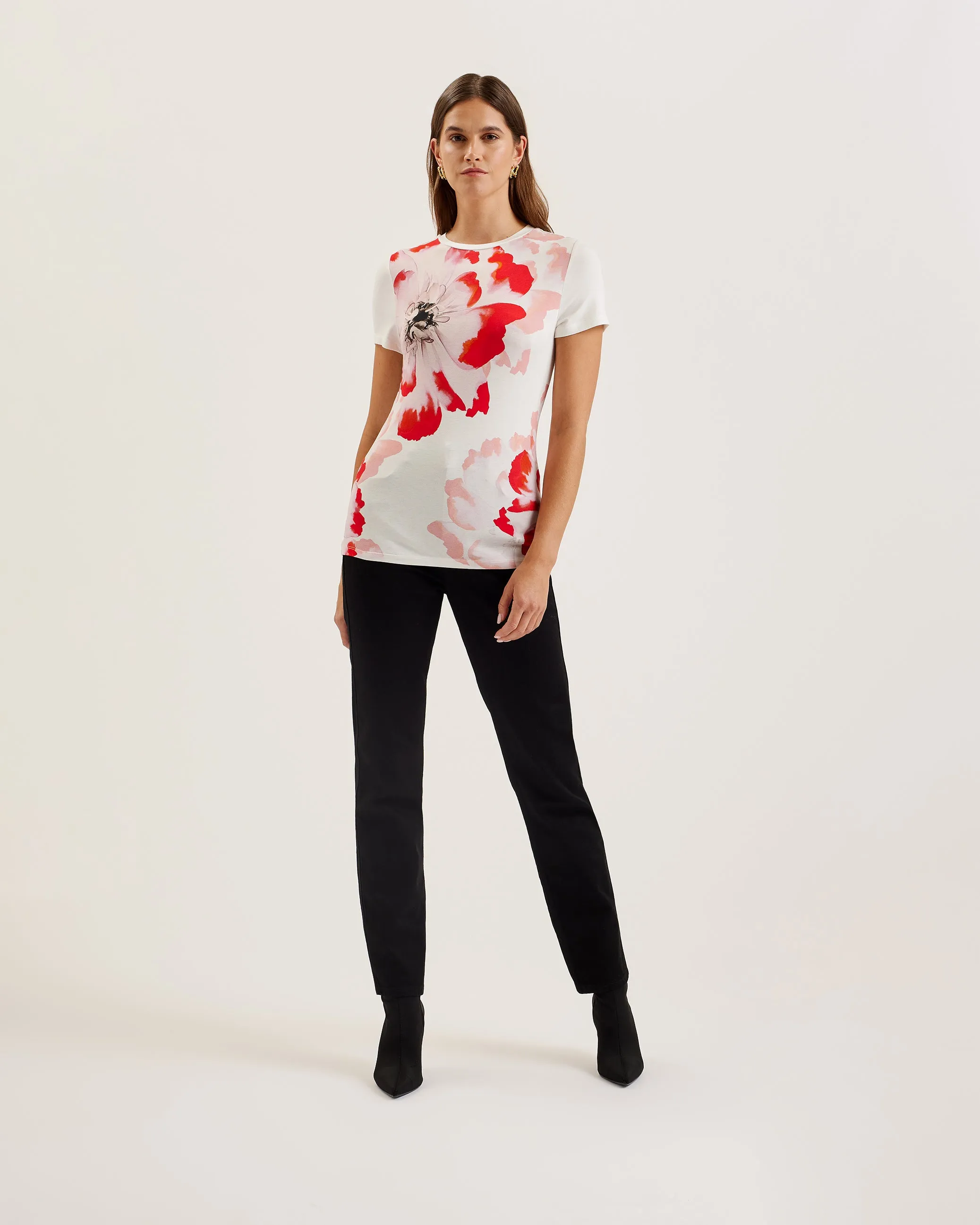 Sindhaa Printed Short Sleeve Fitted Tee Ivory