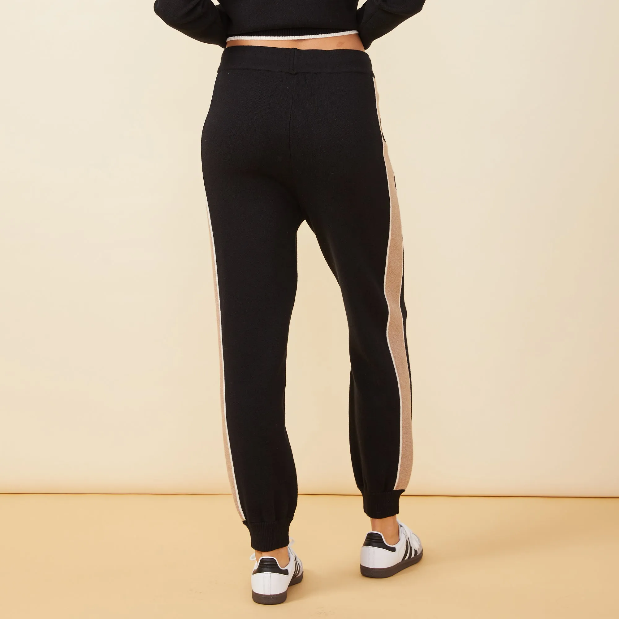 Soft Knit Contrast Stripe Jogger