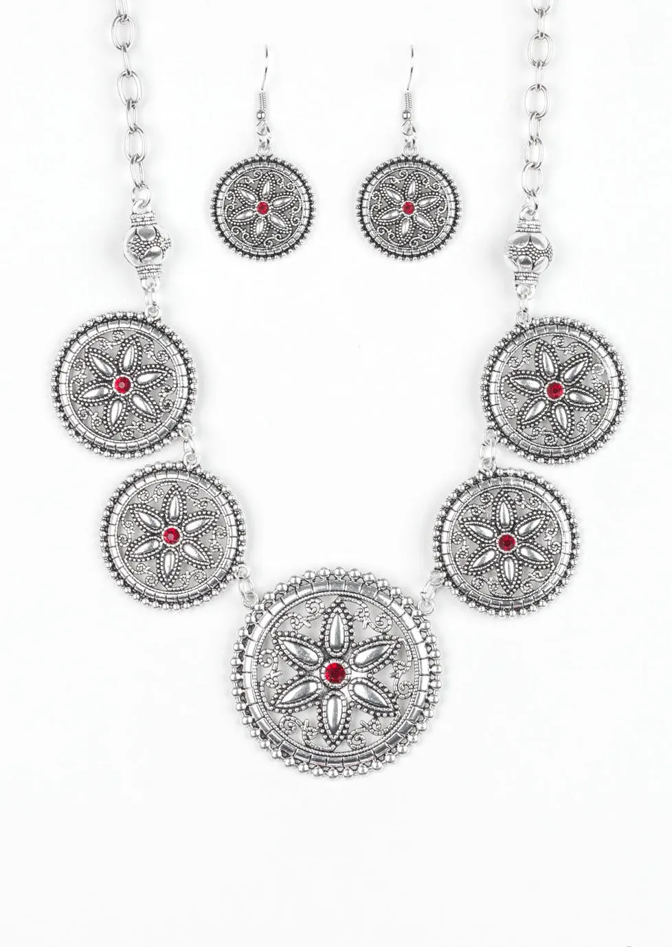 Written In The STAR LILIES Red Necklace Set